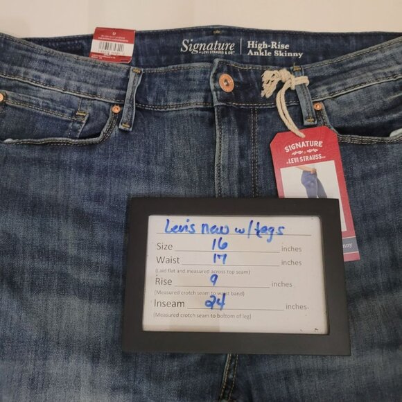 Levi Strauss High Rise ankle Skinny Blue Jeans New Women 16 Distressed Signature - Picture 4 of 15
